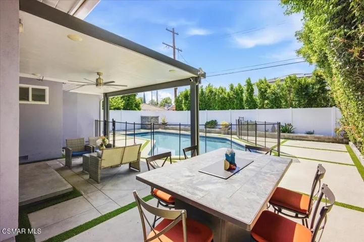 39-Sylvan St_Tarzana_39