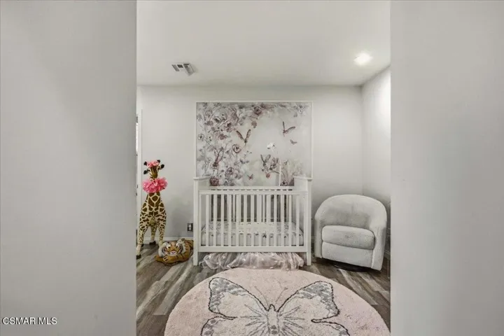 27-Sylvan St_Tarzana_27
