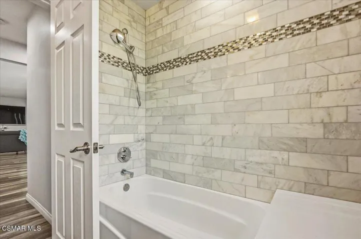 26-Sylvan St_Tarzana_26