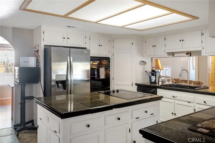 12274 Mountain, Pinon Hills, California 92372