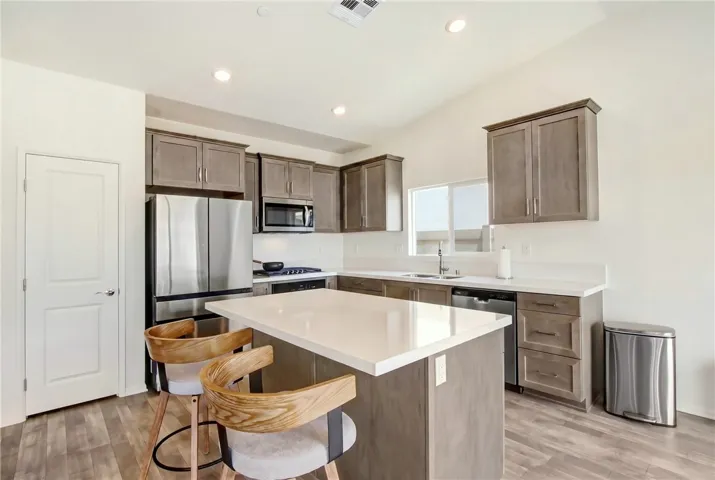 31319 Autumn Blaze, Winchester, California 92596