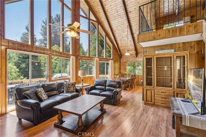 27495 Cedarwood, Lake Arrowhead, California 92352