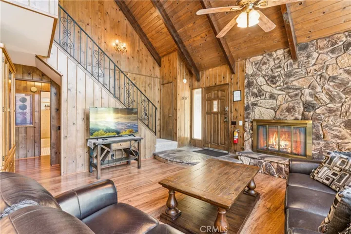 27495 Cedarwood, Lake Arrowhead, California 92352