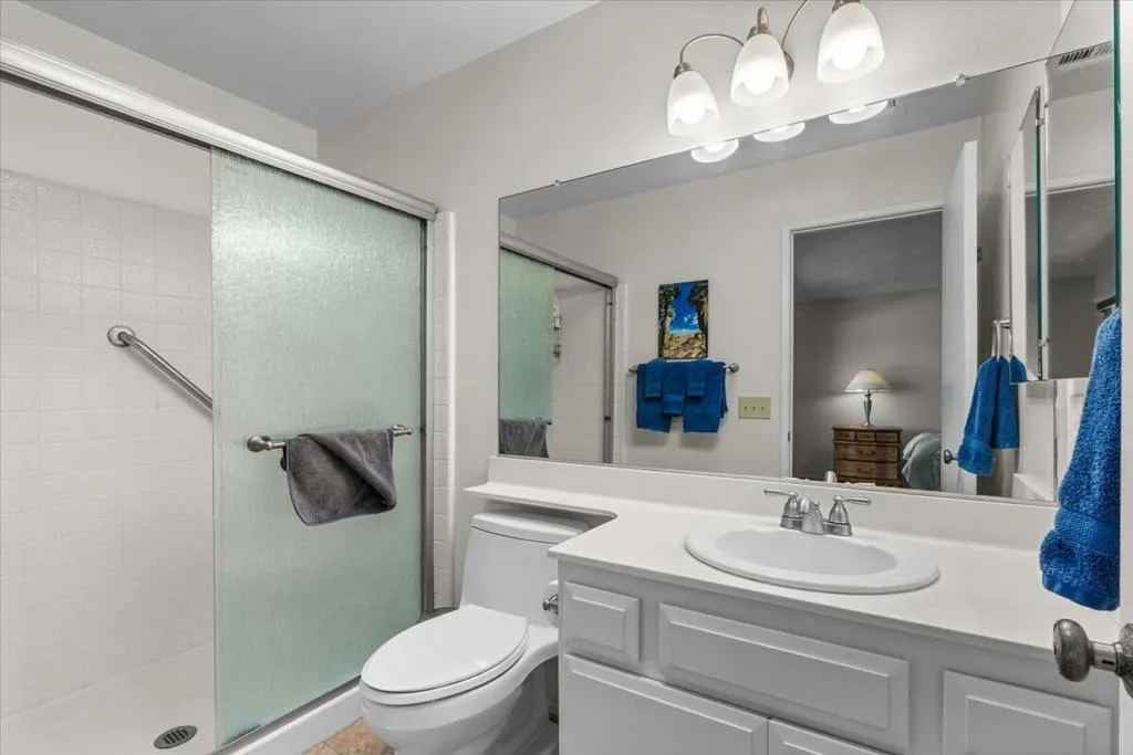 Primary ensuite bathroom
