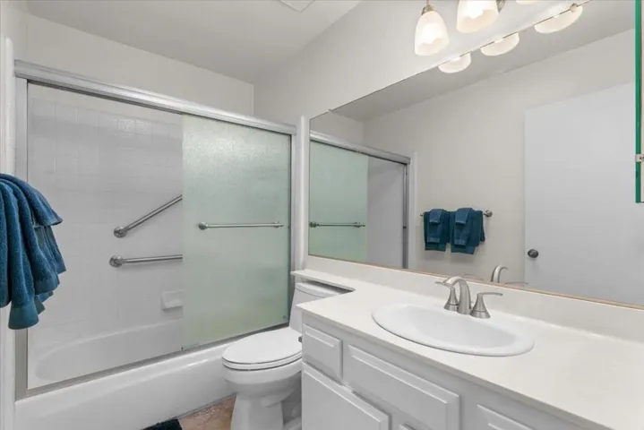 Upstairs bathroom