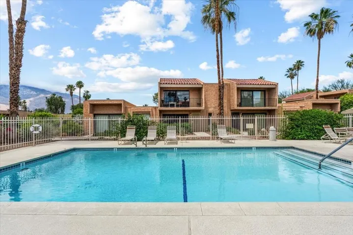 Community pool