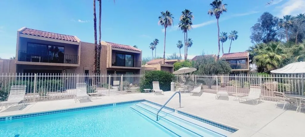 Community pool