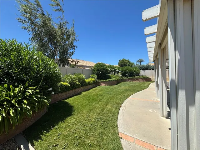 4913 Singing Hills, Banning, California 92220
