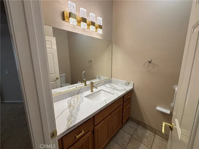 4913 Singing Hills, Banning, California 92220