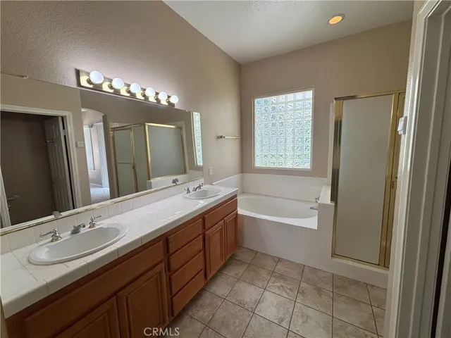 4913 Singing Hills, Banning, California 92220