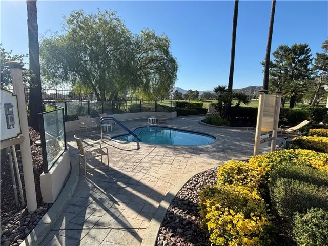 4913 Singing Hills, Banning, California 92220