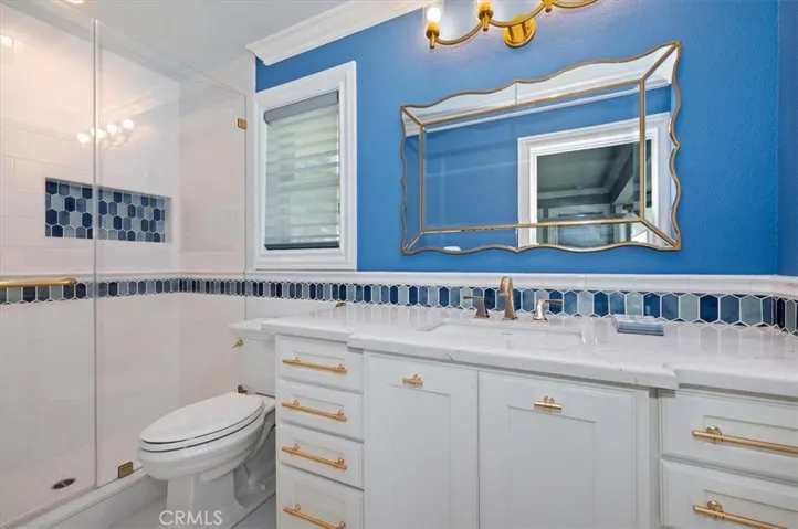39085 North Shore Drive, Fawnskin, California 92333
