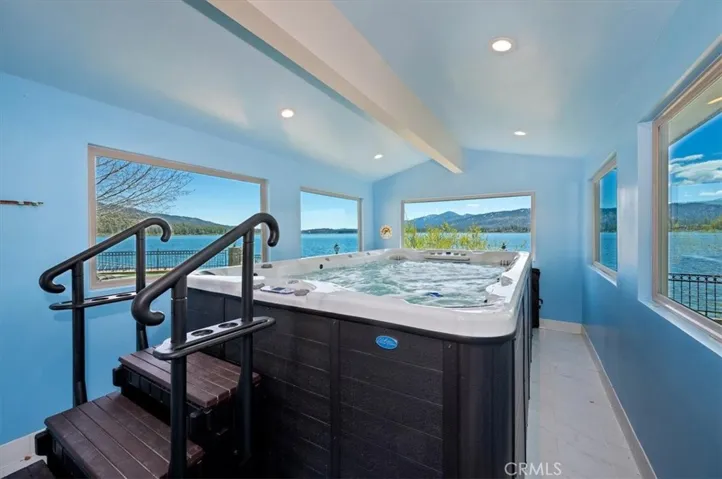 39085 North Shore Drive, Fawnskin, California 92333