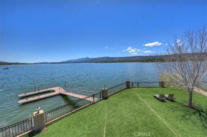 39085 North Shore Drive, Fawnskin, California 92333