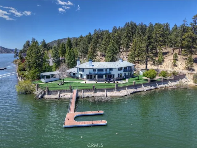 39085 North Shore Drive, Fawnskin, California 92333