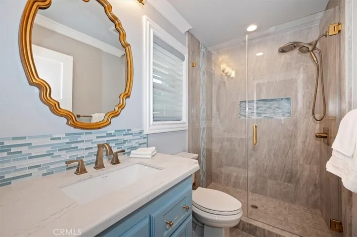 39085 North Shore Drive, Fawnskin, California 92333