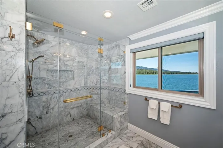 39085 North Shore Drive, Fawnskin, California 92333