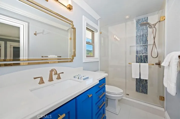 39085 North Shore Drive, Fawnskin, California 92333