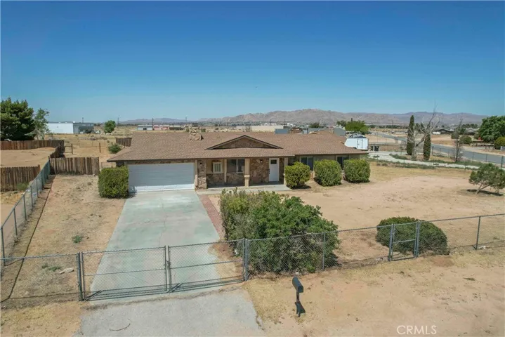 22574 Powhatan, Apple Valley, California 92308