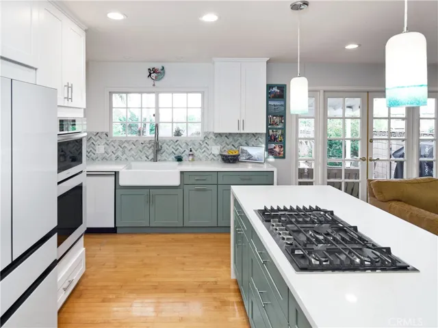 420 Oregon, El Segundo, California 90245