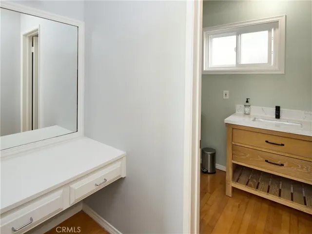 420 Oregon, El Segundo, California 90245