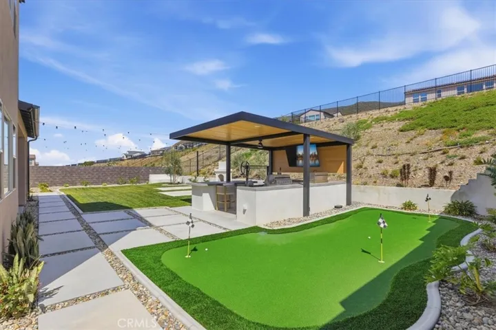 Putting green