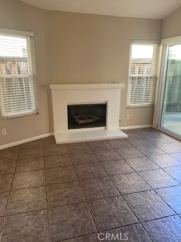Fireplace in Living Room Gas Log