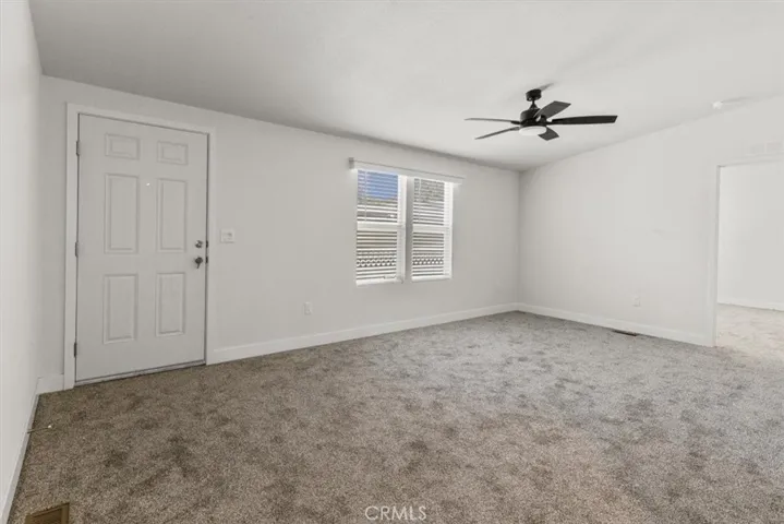 entry family room/open to kitchen dinning