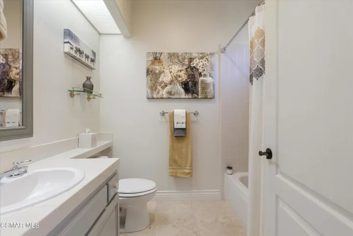 10-4247 Kingsview Road-15