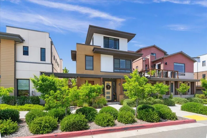 15040 Briggs Court, Los Gatos, California 95032