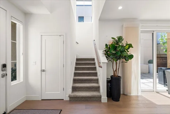 15040 Briggs Court, Los Gatos, California 95032