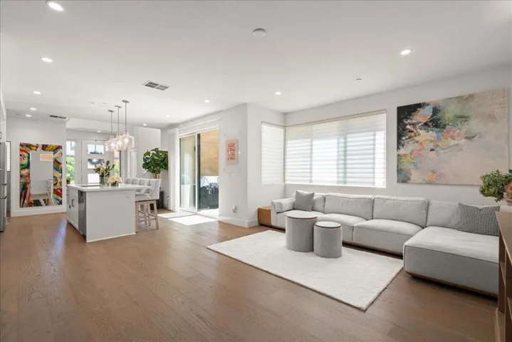 15040 Briggs Court, Los Gatos, California 95032