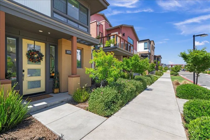 15040 Briggs Court, Los Gatos, California 95032