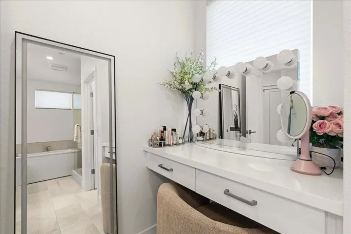 15040 Briggs Court, Los Gatos, California 95032