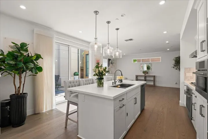 15040 Briggs Court, Los Gatos, California 95032