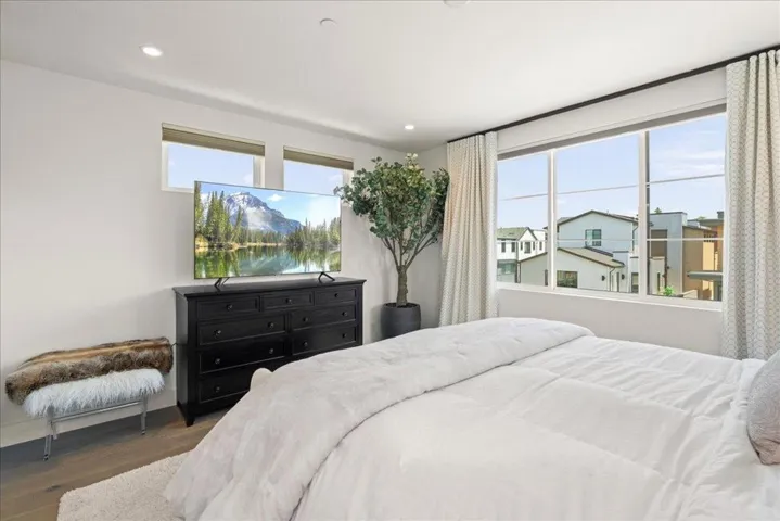 15040 Briggs Court, Los Gatos, California 95032
