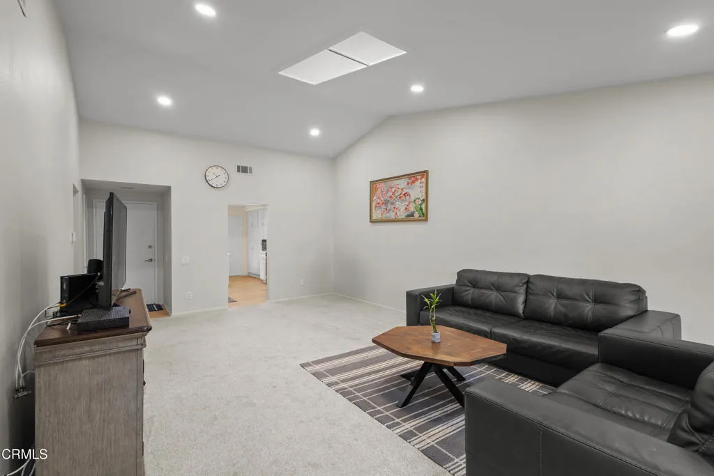 22218 Living room 5