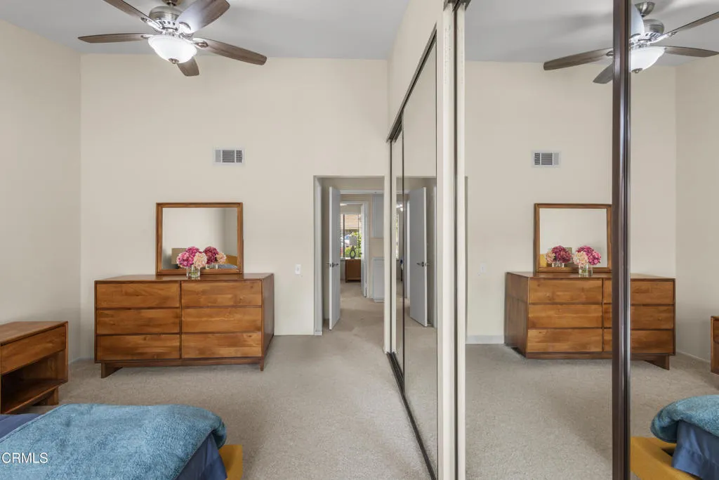 22218 interior bedroom 1b