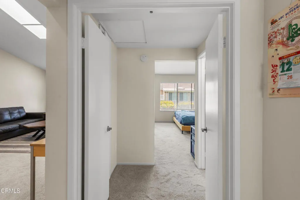 22218 interior 1