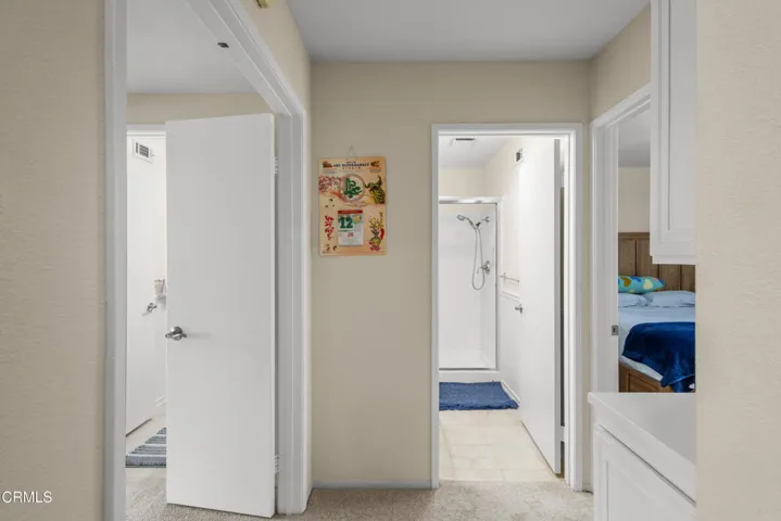 22218 interior 2
