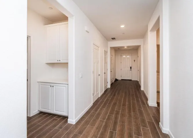 9269 Red Thistle Court, Sacramento, California 95829 — photo 5