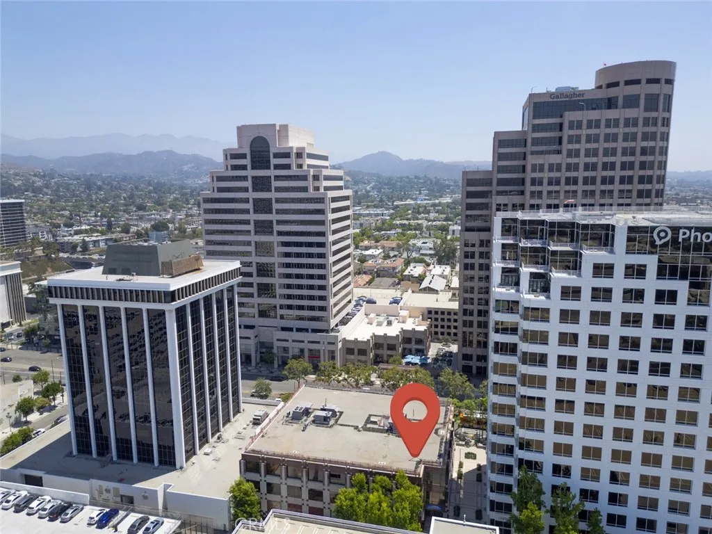525 N Brand Boulevard, Glendale, California 91203 — photo 5