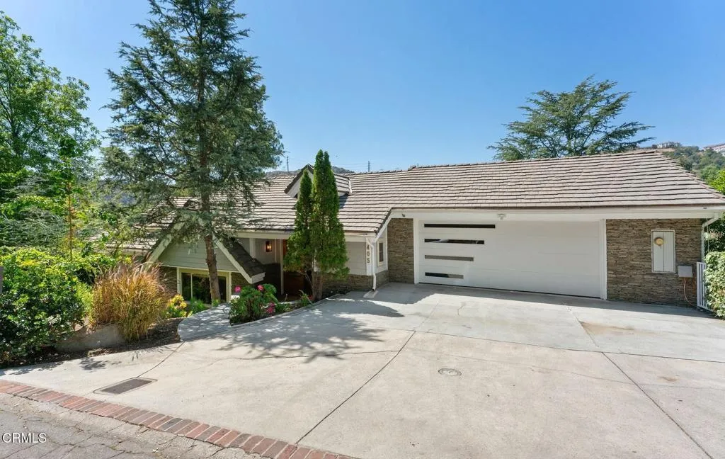 405 Woodcliffe Rd