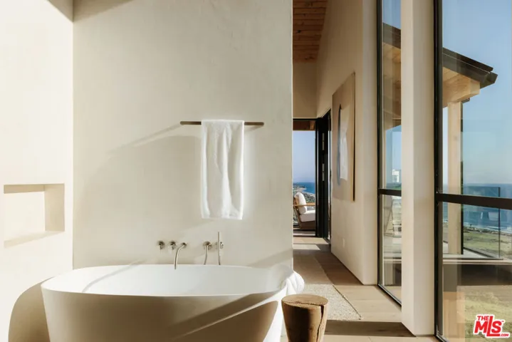 5941 Trancas Canyon Road, Malibu, California 90265