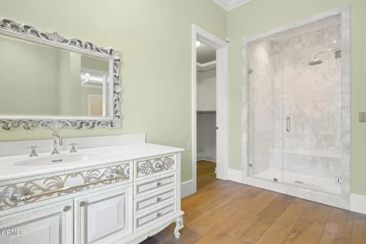 En-Suite 2