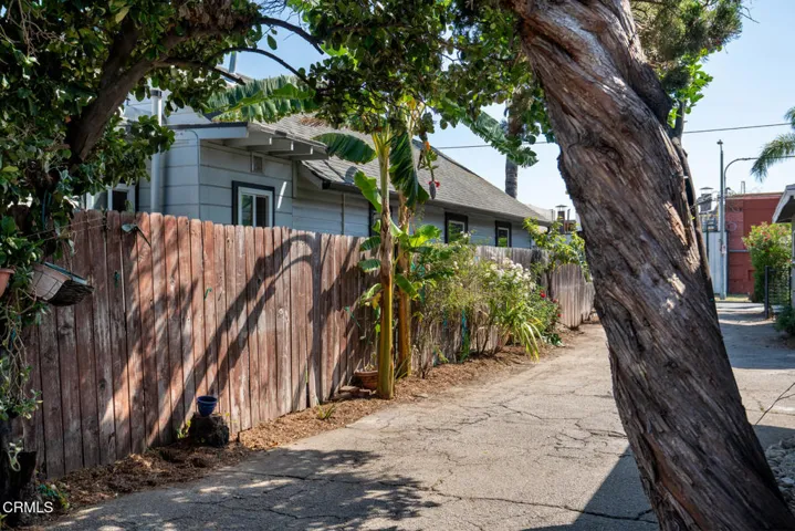 119 E Avenue 36,