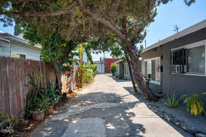 119 E Avenue 36,