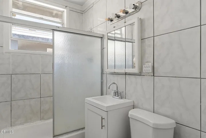119 E Avenue 36,