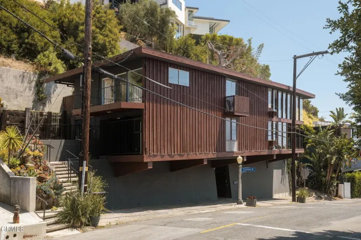 1-web-or-mls-1600 Sunset Plaza Dr by Pie