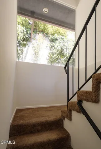 24-web-or-mls-1600 Sunset Plaza Dr by Pi